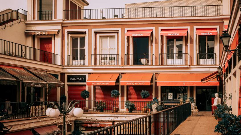 Salen a la venta chalets y casas con jardín y piscina por “apenas” 50.000 euros