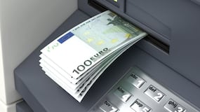 ¿Cuándo se cobra la pensión en mayo de 2025? Toma nota de las fechas en cada banco