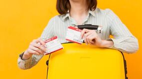 Los riesgos de colocar una identificación a tu maleta cuando la despachas en el aeropuerto