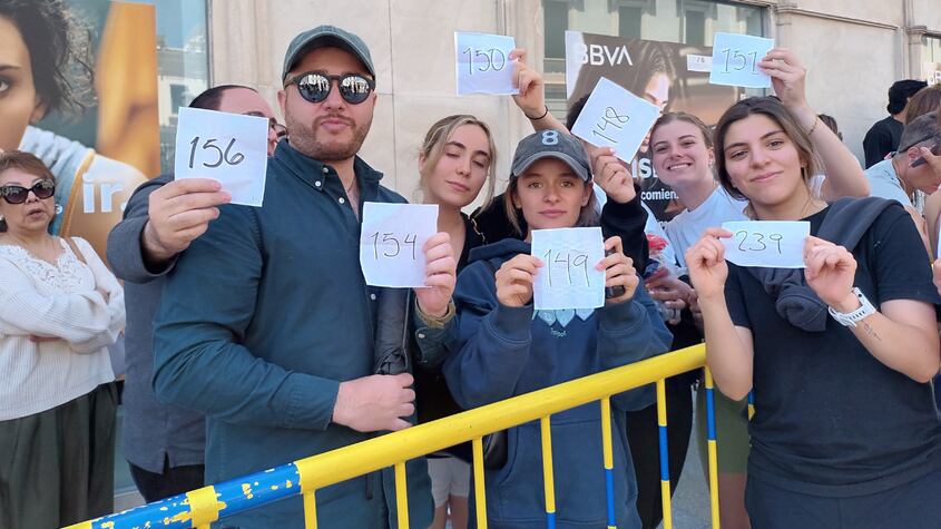 Se desborda la Embajada de México en Madrid por la cantidad de interesados en votar