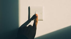 Cortes de luz en Madrid hoy: Iberdrola quitará la luz de estas zonas, toma nota