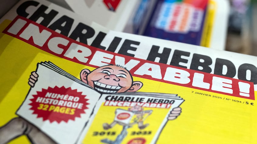 Charlie Hebdo homenajeó los 10 años del atentado a sus oficinas con un número especial de su revista