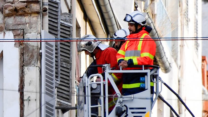 Bombero rescatista en el epicentro de la DANA en Valencia