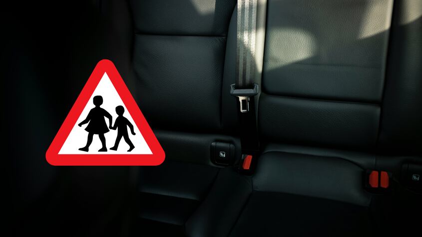 El tipo de coche en el que no puedes viajar con niños, según la DGT