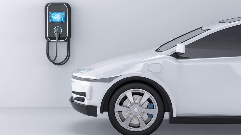 Carga de coches eléctricos: Tips para evitar largas colas y puntos de carga en España