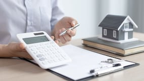 El euribor baja en el mes de febrero: ¿Cómo afectará a tu hipoteca?