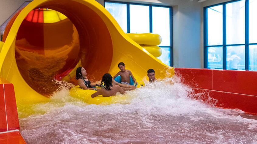 ¿Extrañas el verano? precios y actividades del parque acuático indoor para visitar en invierno