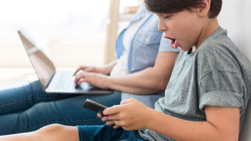 Esto deberán incluir los dispositivos electrónicos, según la nueva ley de protección a la infancia