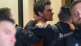 ¿Qué es la espondilolistesis, la posible dolencia de Luigi Mangione?