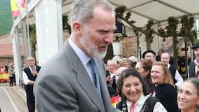 La reacción del rey Felipe tras la inesperada petición de una mujer en Palencia