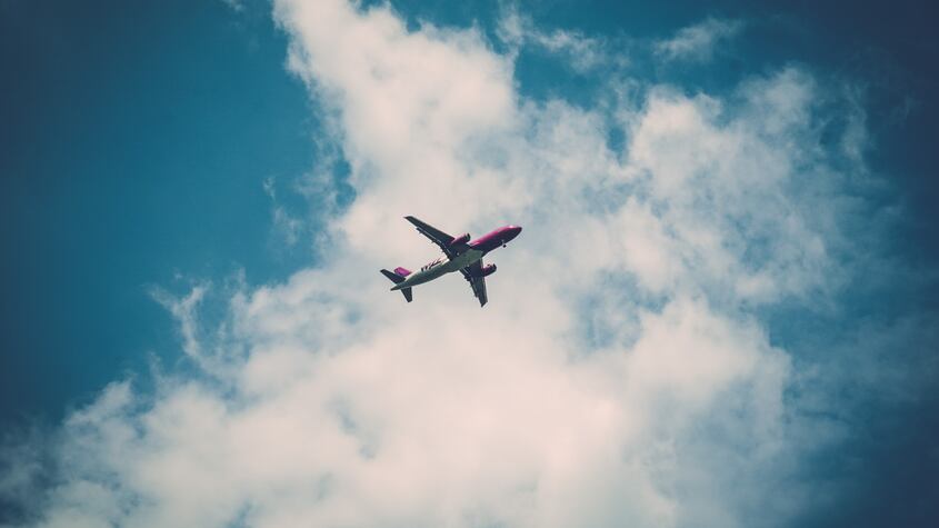 Vídeo: Así se ha estrellado un avión en el Aeropuerto de Canadá