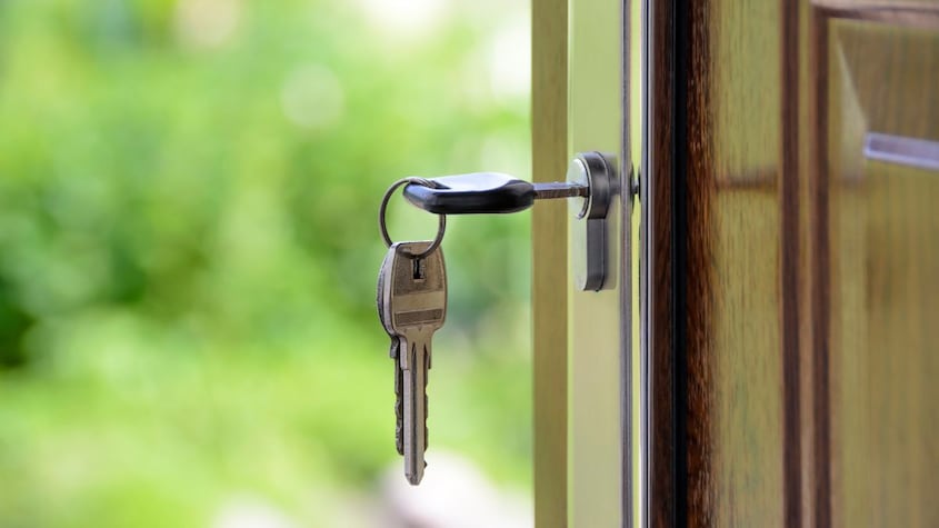Experto en cerrajeria revela el tipo de llave que nunca debes tener en casa