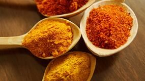 Todo lo que quieres saber sobre la especia de moda: la cúrcuma