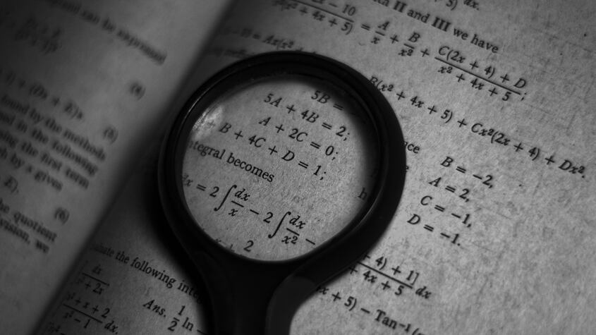 La historia de vida de Álvaro Gamboa, el adolescente que hace retos matemáticos en TV sin calculadora