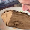 El significado de sentir olor a madera de la nada