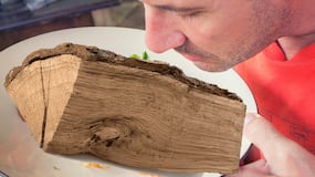 El significado de sentir olor a madera de la nada