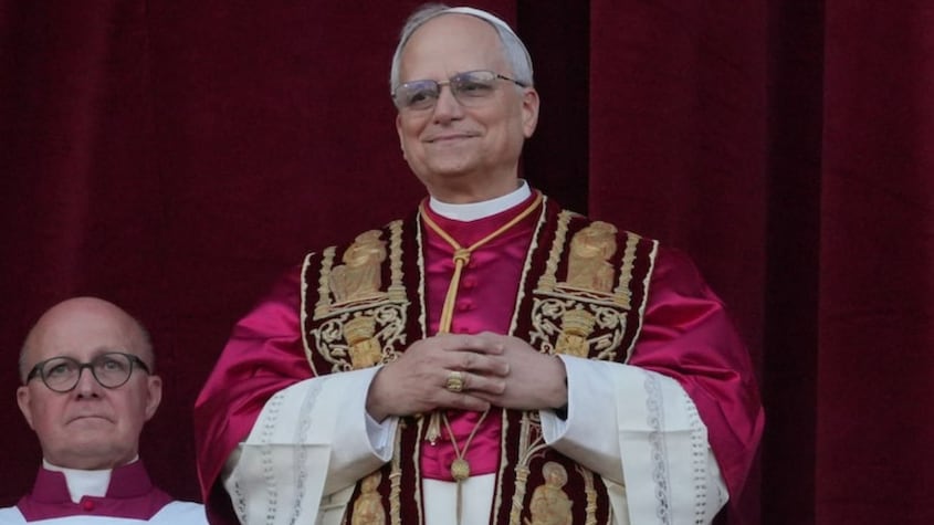 Qué idiomas habla el nuevo Papa León XIV y cuál es su grado de estudio