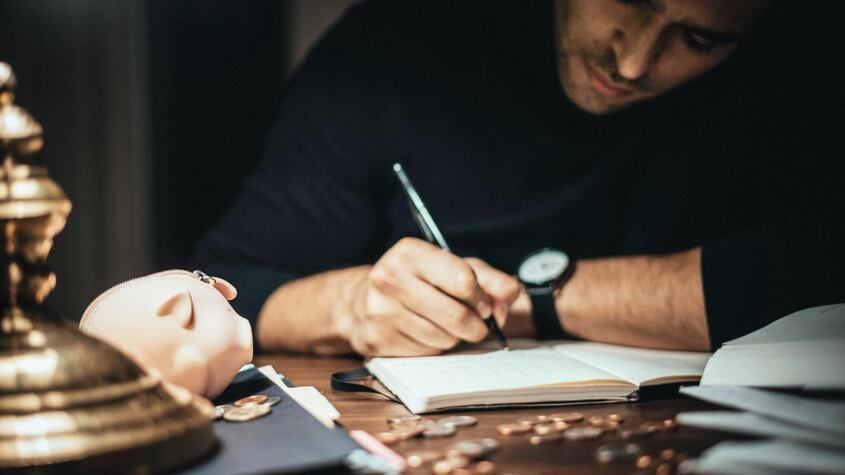 La extraña excusa de un hostelero a un empleado para pagar menos salario