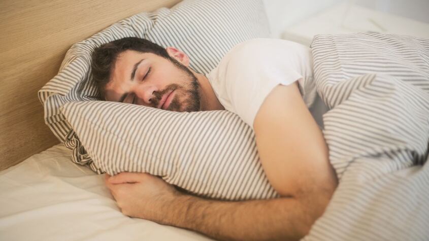 Hábitos para dormir mejor en las noches de verano