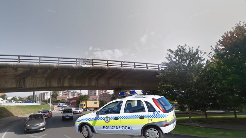 Santander: Encuentran un cadáver colgando de uno de los puentes de la S-20