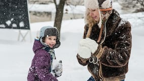 Día Mundial de la Nieve: ¿Por qué nos gusta jugar afuera en invierno?
