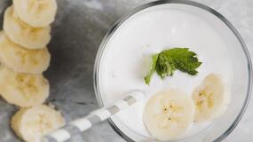 Estos son los efectos del jugo de plátano en tu cuerpo