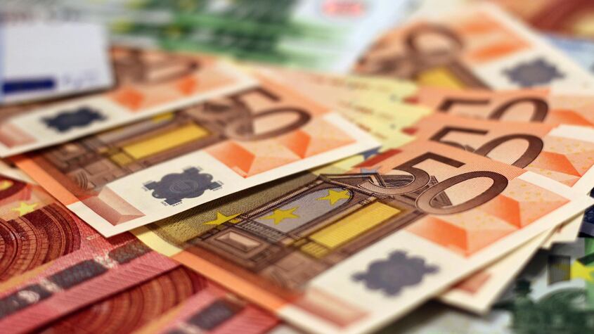 Interesante devolución para padres con hijos menores de 25 años: devolución de 1.500 euros