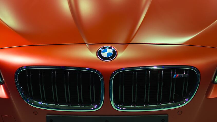 BMW se rebela: Los coches a combustión no van a desaparecer