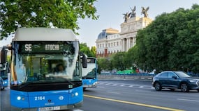 Conductores de la EMT: Sueldo, requisitos para entrar y beneficios (2025)