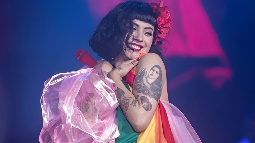 La vida de Mon Laferte, la exitosa cantante latina que empezará su gira en España