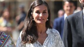 Sin tacones: cuánto mide realmente la reina Letizia