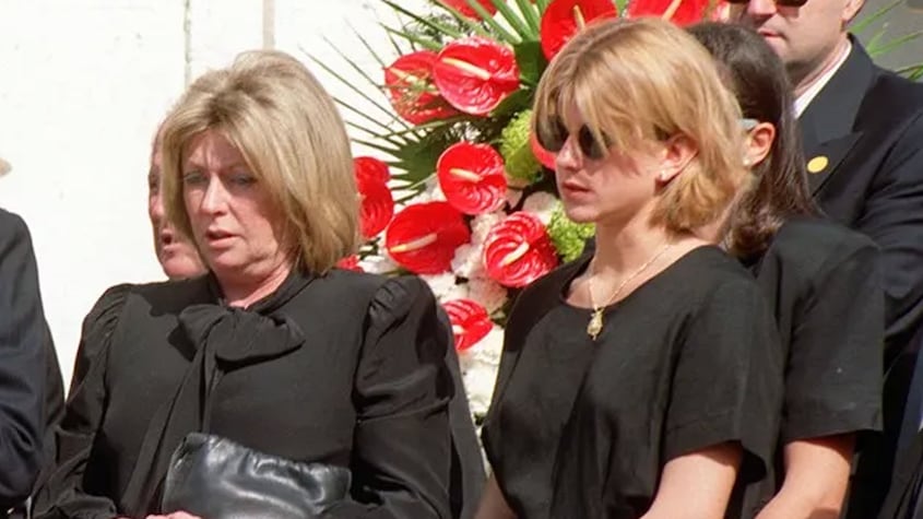 Sigrid Foles y Sandra Segura (madre e hija de Sandra Segura)