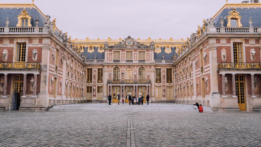 Evacuan el Palacio de Versalles debido a una “operación de seguridad”