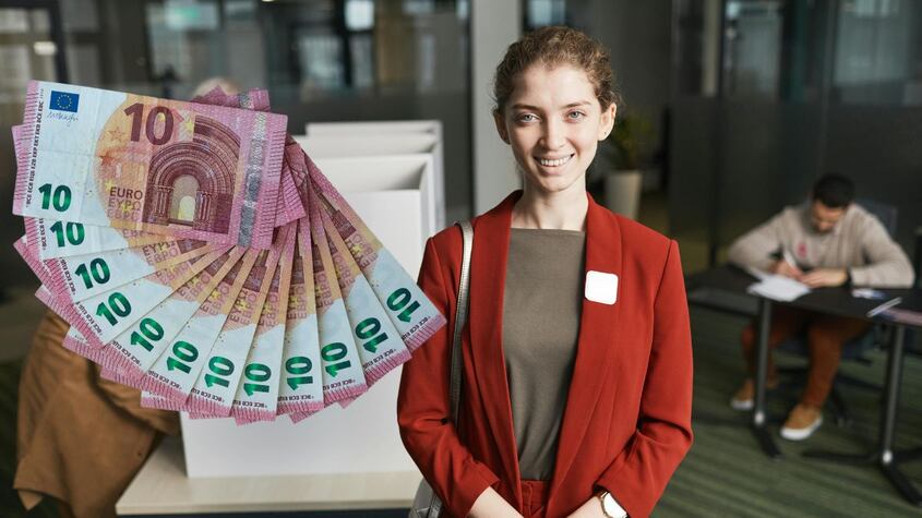 El dinero que puedes ganar si trabajas en una mesa electoral durante las elecciones europeas 2024