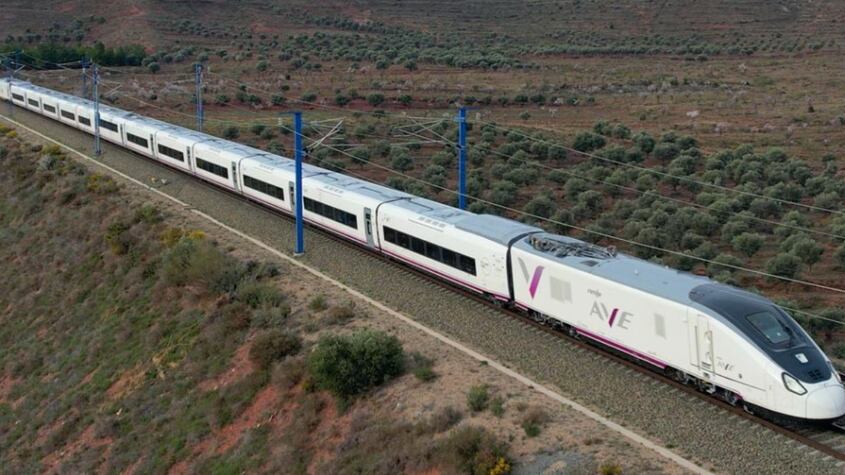 ¿Qué es la tarjeta dorada de Renfe y cómo conseguirla? Descuentos en viajes de hasta 40%