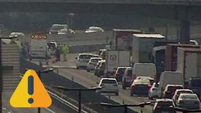 Accidente de un camión en la A1 provoca retenciones en Madrid