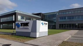 TSK en venta: Este es el precio que han acordado Santander y la familia Vallina