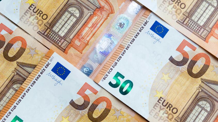 ¿Cuánto subiría el sueldo de los empleados de banca en España?