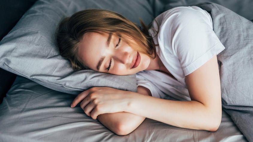 ¿Es bueno dormir más los fines de semana? La ciencia tiene la respuesta
