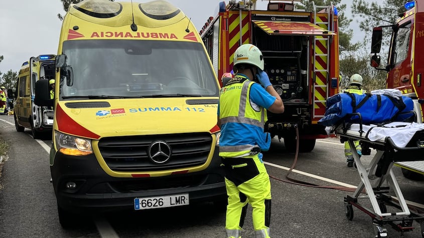 Choque frontal entre dos coches en la M-505 deja 4 heridos graves