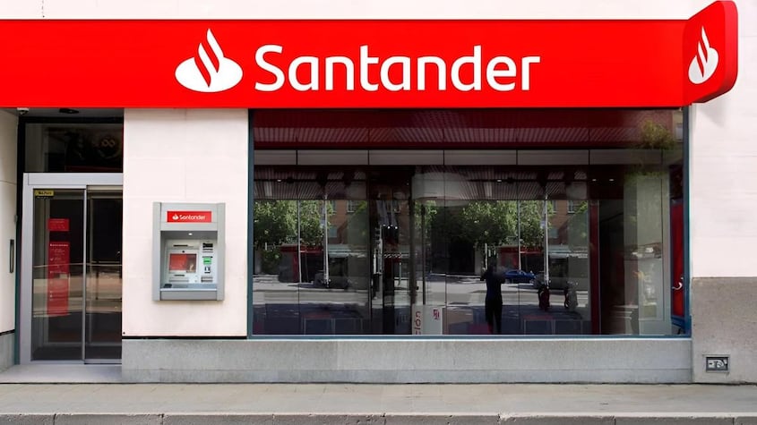 Hackers roban millones en banco y empleados tardan horas en darse cuenta