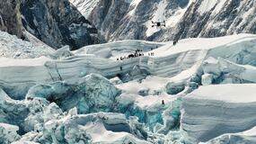 Video: por primera vez, un dron entrega una carga en el Everest