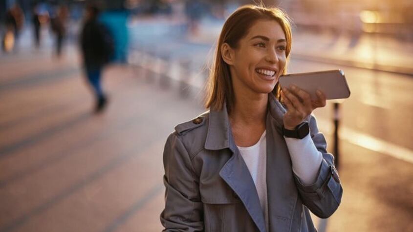 Phonning: este es el increíble ejercicio que practican millones de españoles y que no todos saben