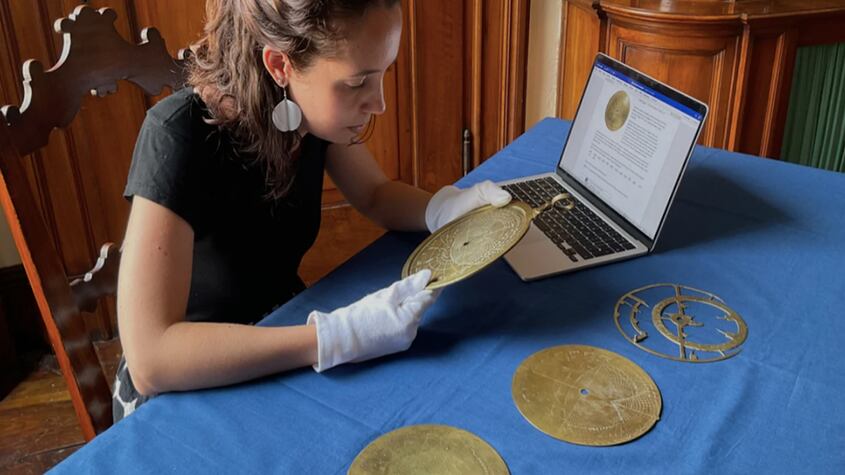 Astrolabio, el descubrimiento científico que es considerado “el primer smartphone de la historia”
