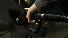 Así afectará el nuevo impuesto al diésel acordado por el Gobierno y cuándo comenzará