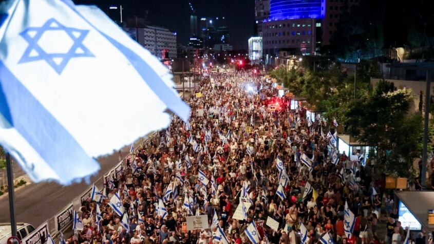 Israel: masiva protesta contra Benjamin Netanyahu en Tel Aviv