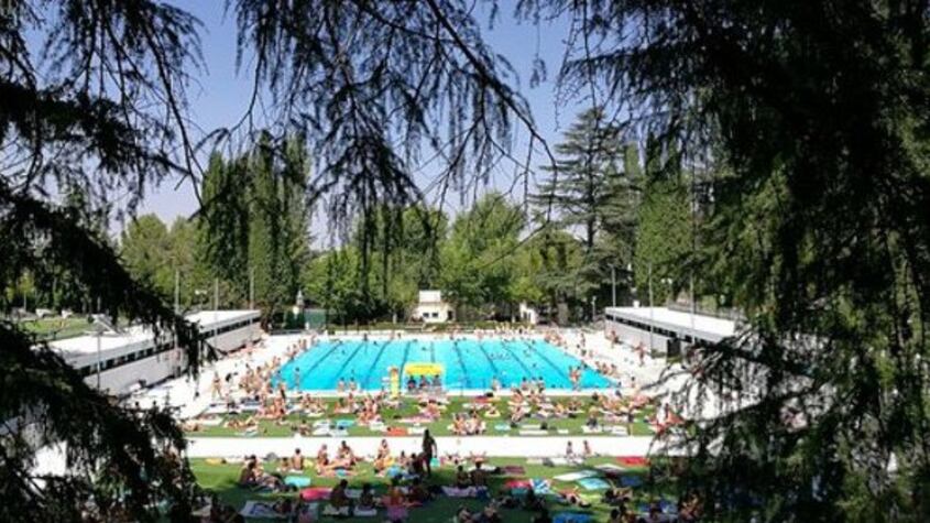 Precios y horarios de la piscina pública más económica de Madrid
