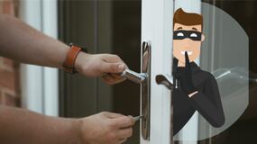 ¿Por qué no es bueno dejar las llaves puestas en la cerradura por las noches?