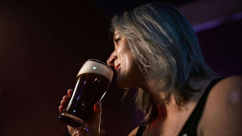 ¿Donde está la cerveza más barata de España, según un informe de la DFDS?