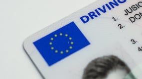 Así es el carnet de conducir único y digital de la Unión Europea que usarás en 2030